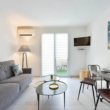 Apartment 1-br In The Heart Of Cannes